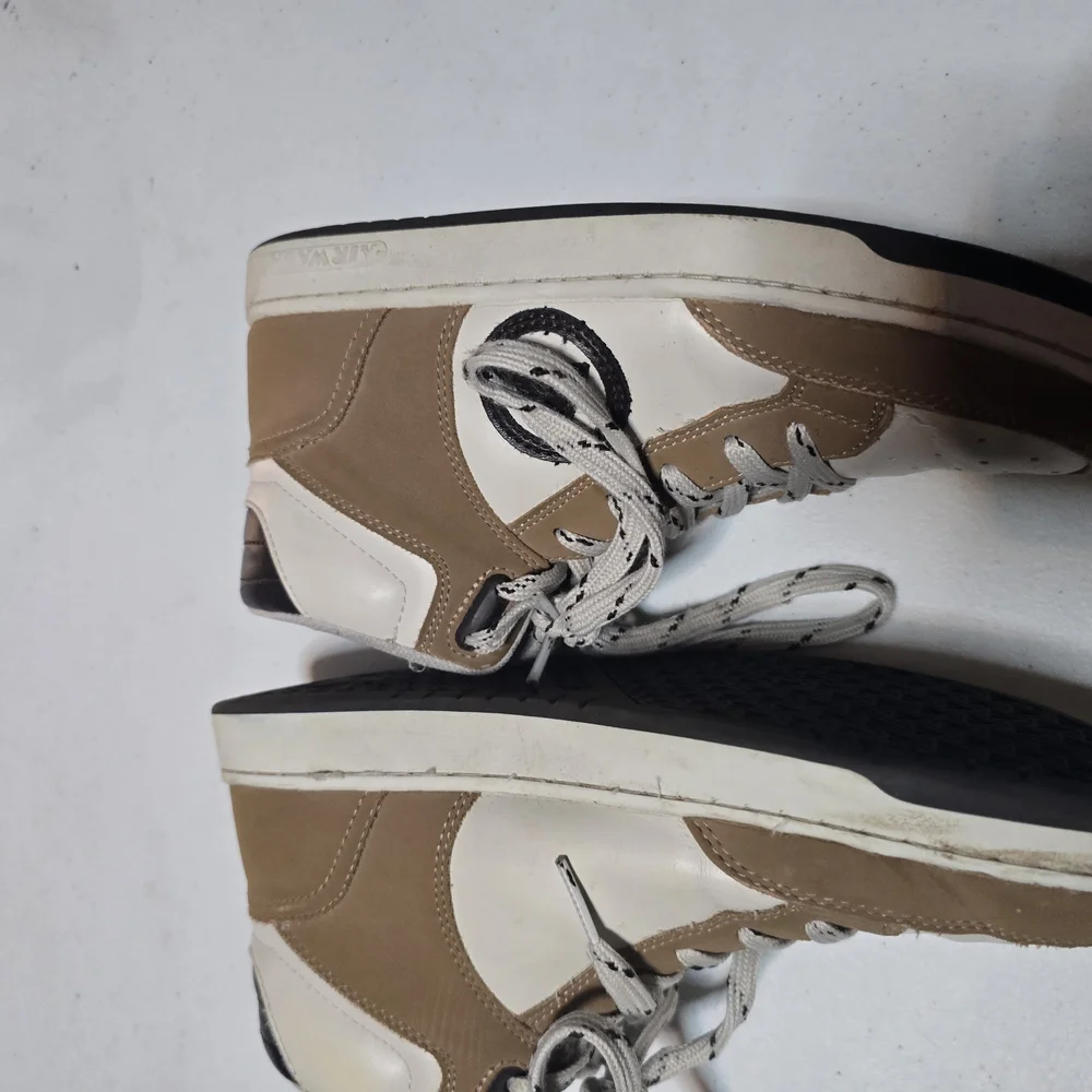 Airwalk stylish high